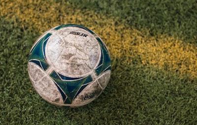 مباراة ليفربول ومانشستر يونايتد مباشرمواجهة أسطورية في الدوري الإنجليزي